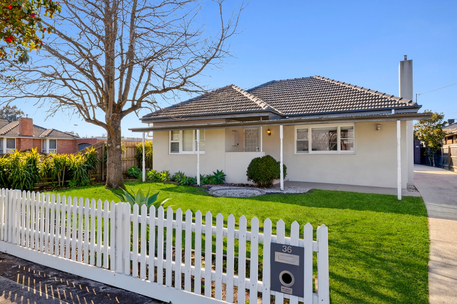 Photos: 36 Calista Avenue