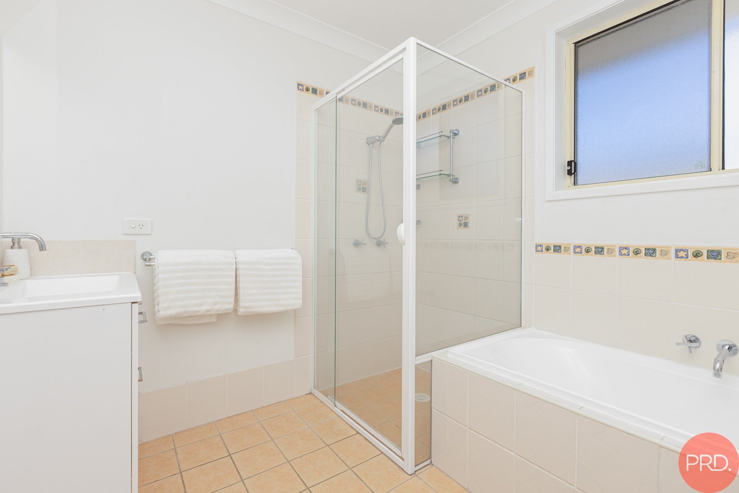 36 Canterbury Drive RAWORTH 31