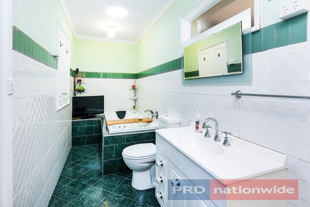 36 Carmody Drive CRESWICK 8