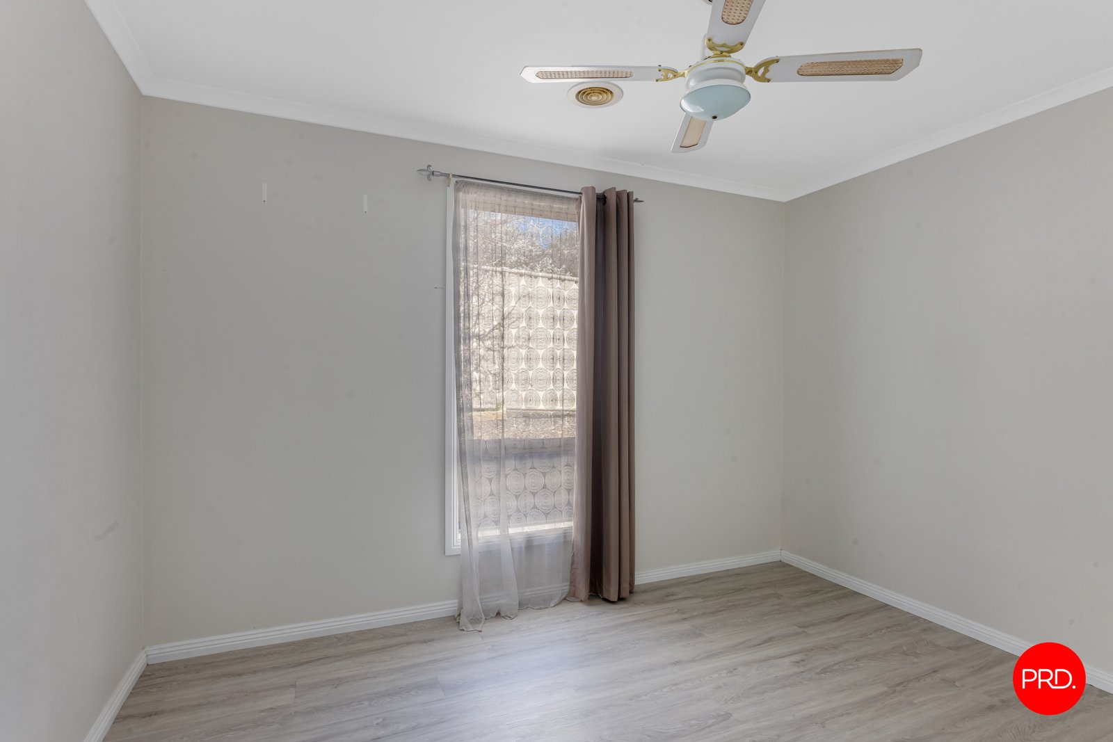36 Carol Street CASTLEMAINE 9