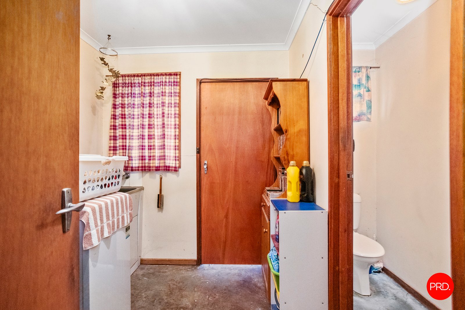 36 Cathcart Street MARONG 9