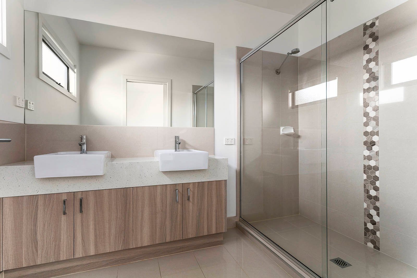 Real Estate and Property in 3/6 Champion Street, Doncaster East, VIC