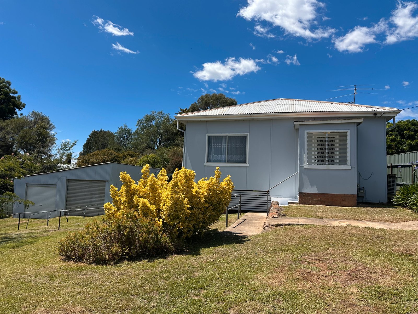 36 Clarke Street TUMUT 1