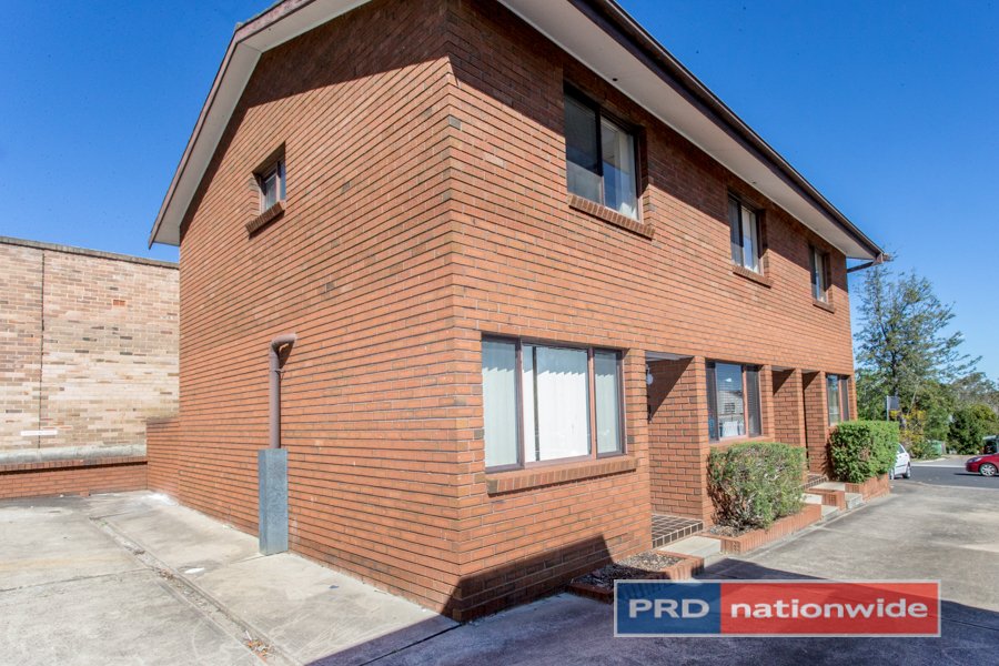 3/6 Commerce Lane GLENBROOK 2