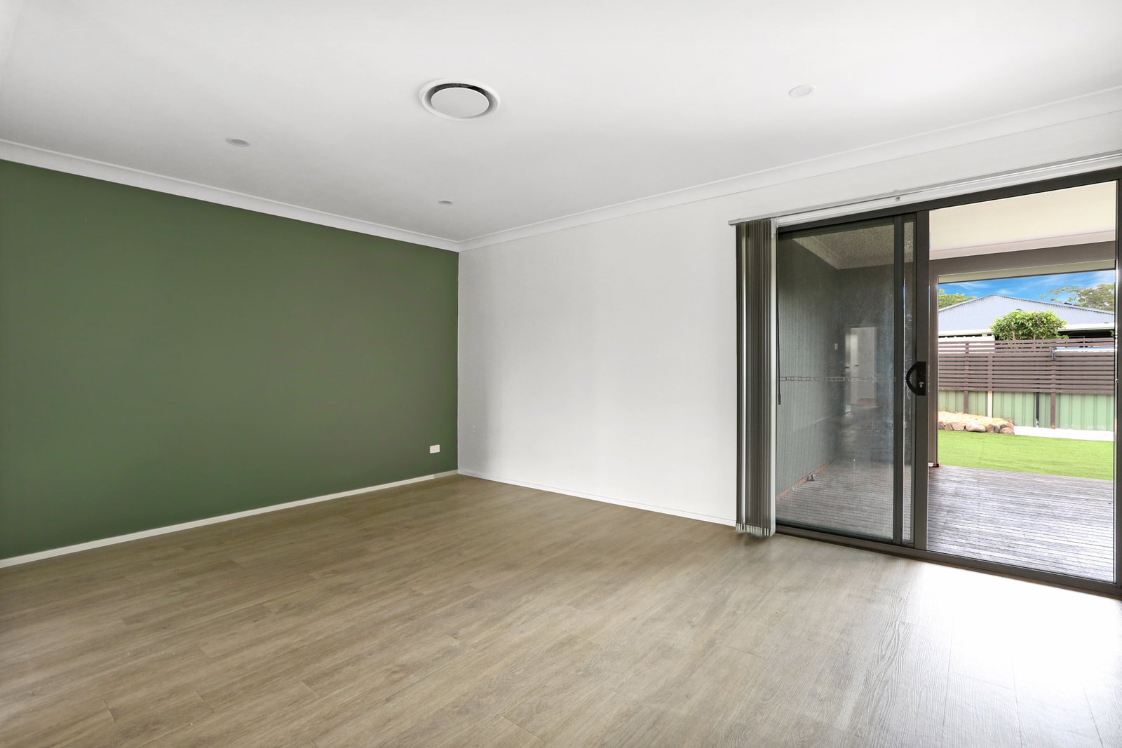 36 Coolibah Ave  ALBION PARK RAIL 4