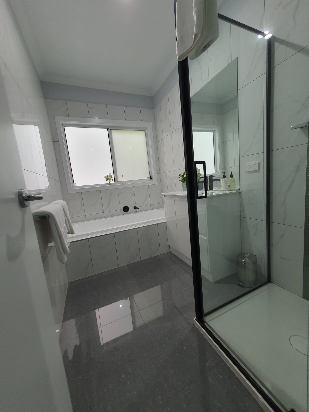 Real Estate and Property in 3/6 Corinella Road, Woodend, VIC