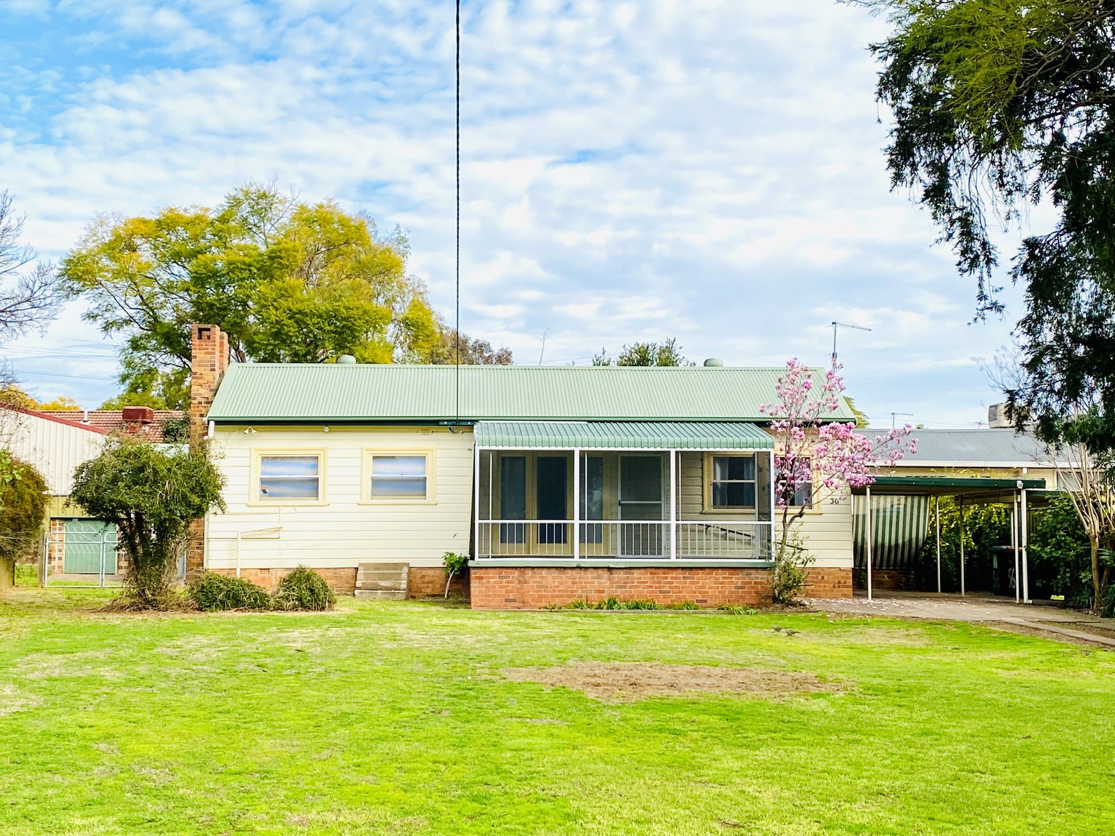 36 David Street TAMWORTH 1