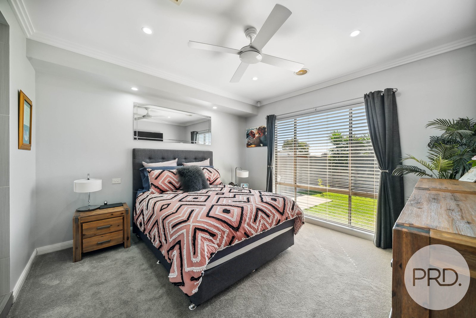 36 Deakin Avenue LLOYD 9