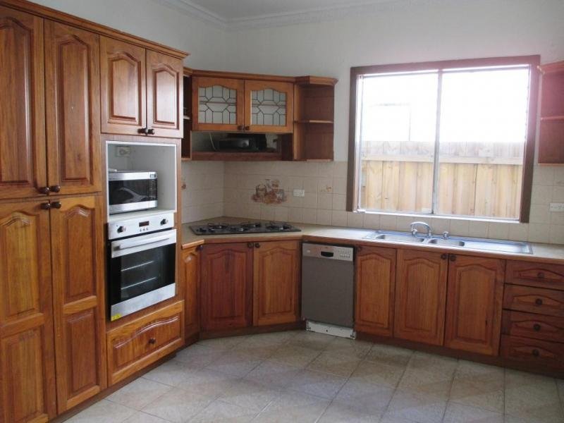 Gallery: 36 Dinsdale Street