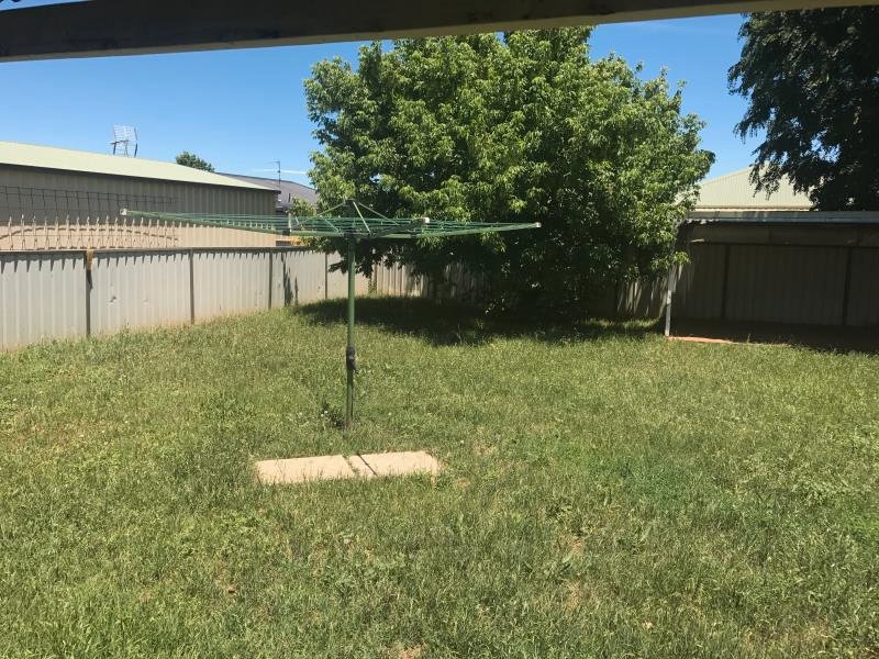 36 Edinburgh Street TAMWORTH 8