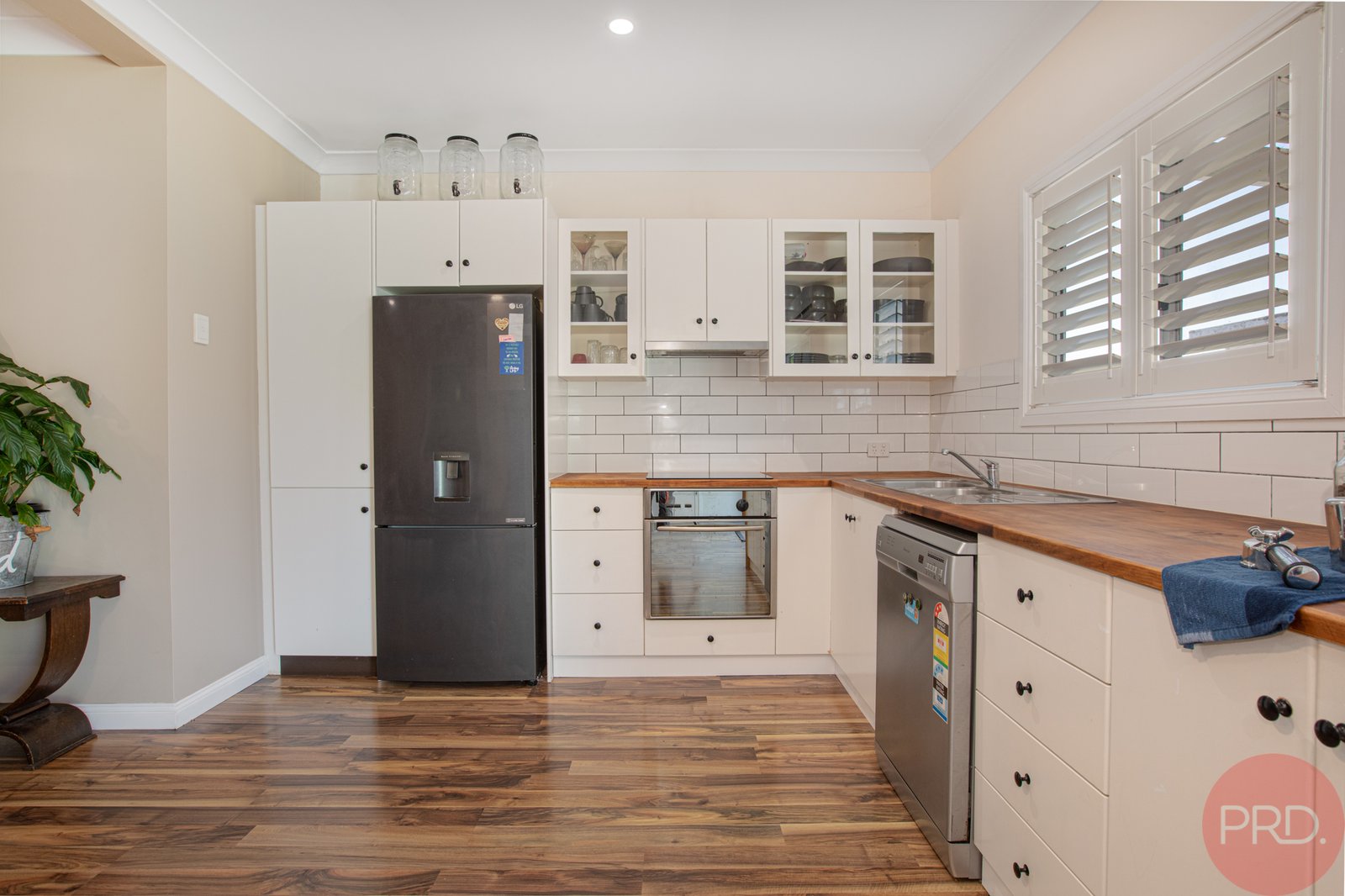 36 Elford Avenue WESTON 8