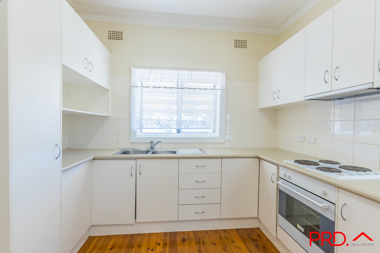 36 Erwin Street TAMWORTH 6