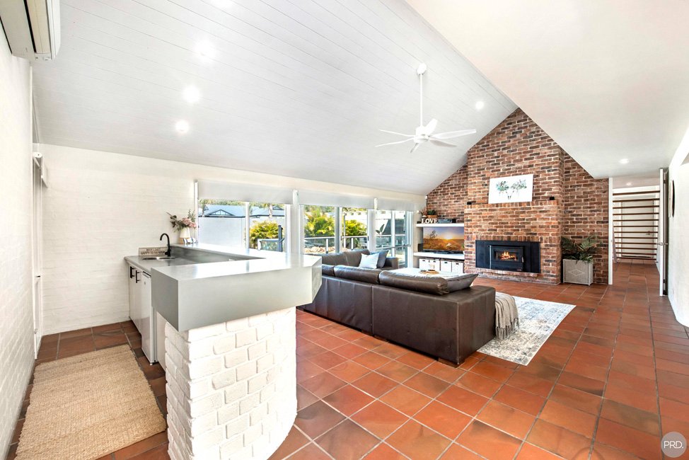 36 Essington Way ANNA BAY 4