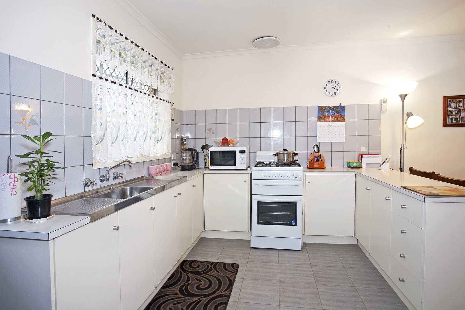 Gallery: 3/6 Everett Close