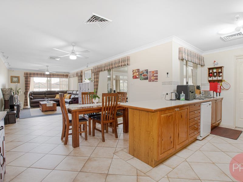 36 Fairfax Street RUTHERFORD 5