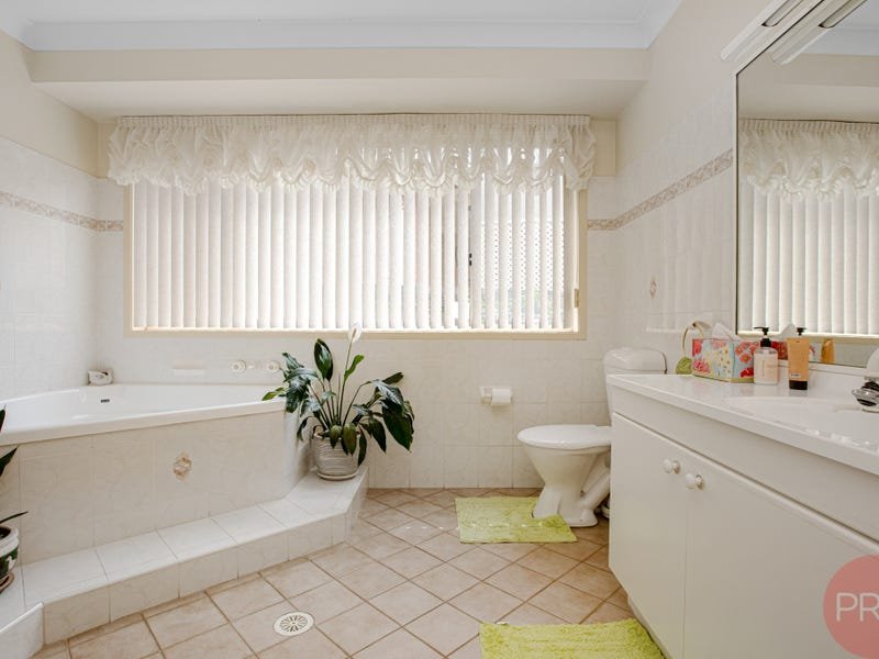 36 Fairfax Street RUTHERFORD 14