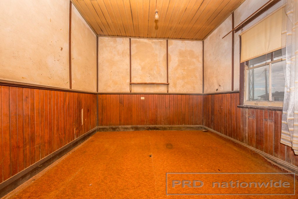 36 Farnsworth Street THORNTON 9