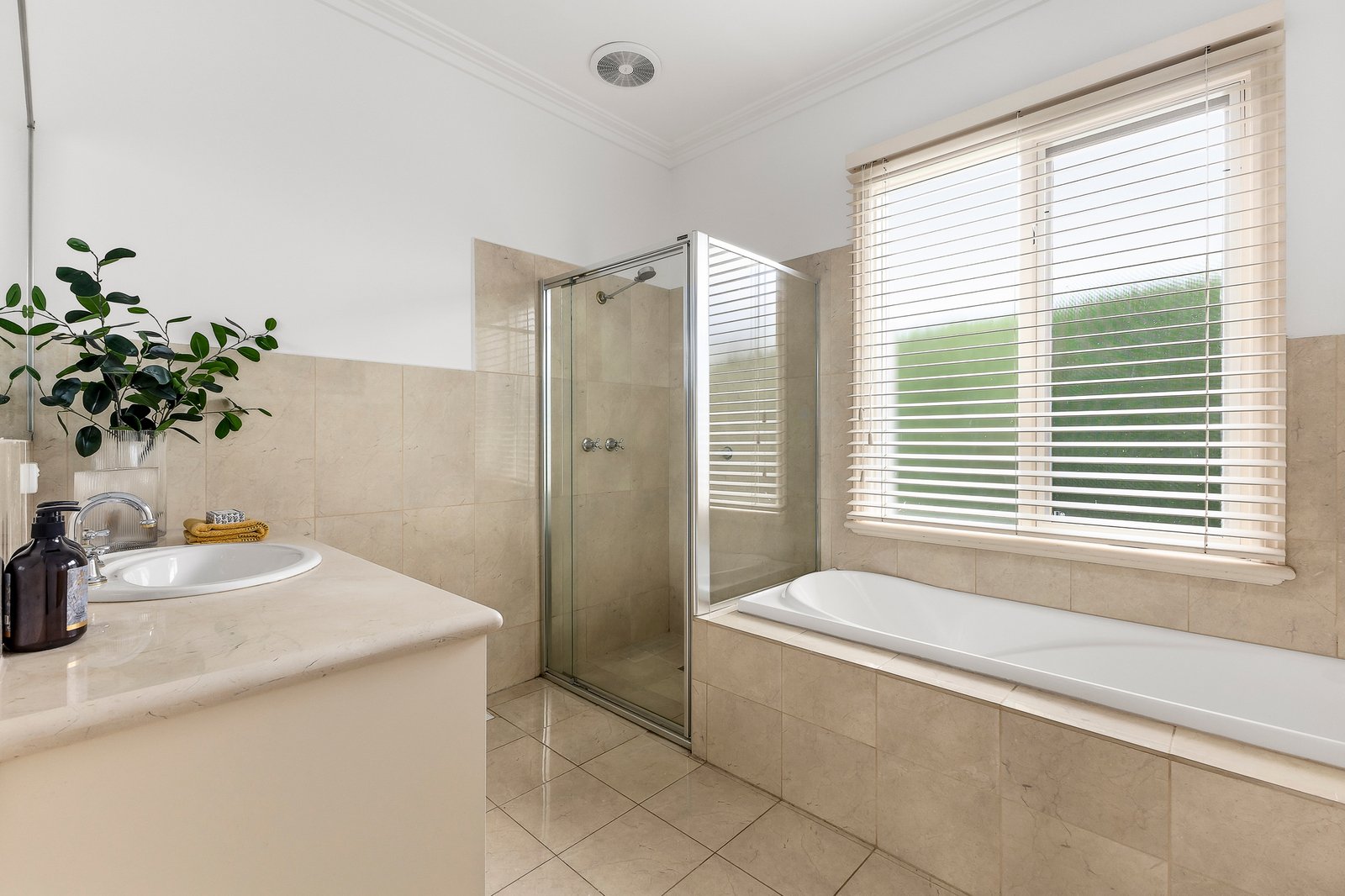 3/6 Findon Crescent, Kew, 3101