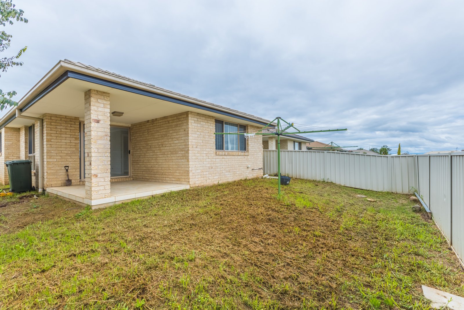36 Fisher Road TAMWORTH 19