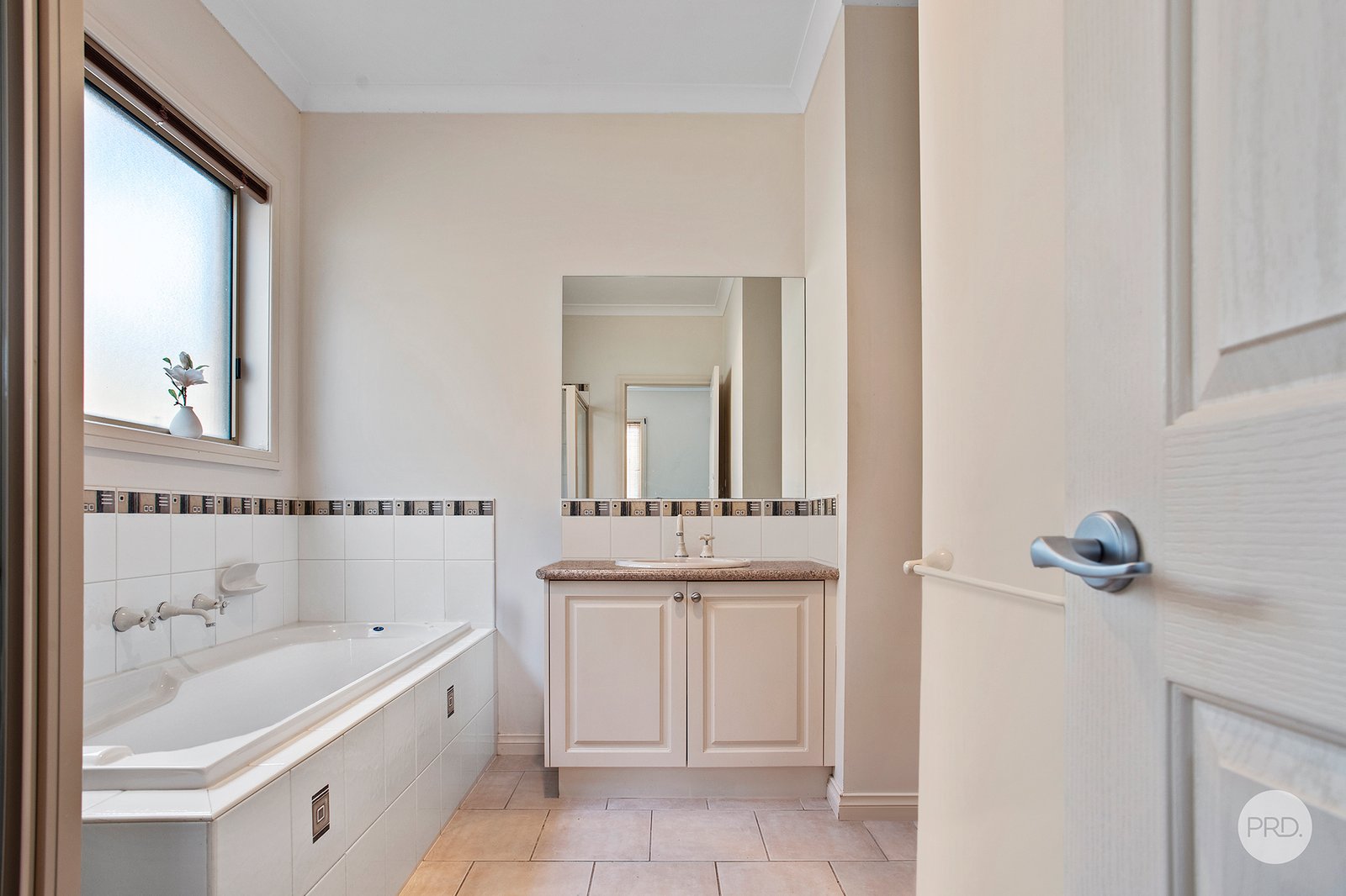 3/6 Fox Street EAST BENDIGO 8