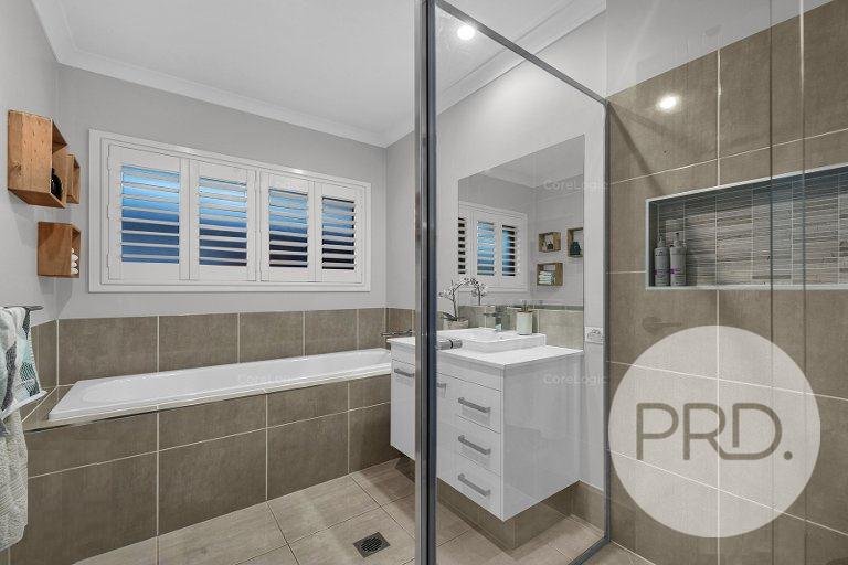 36 Frankit Street WAVELL HEIGHTS 14