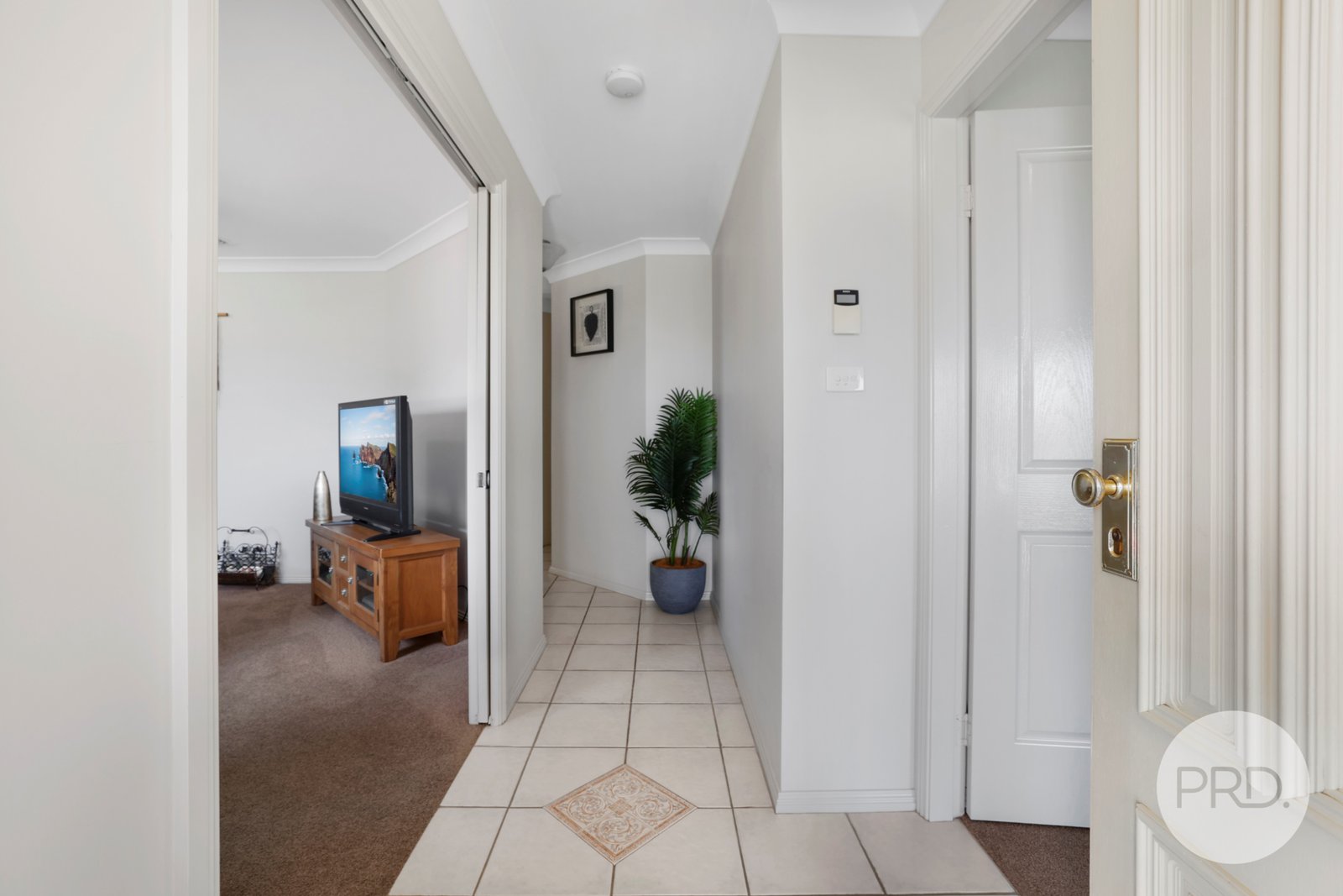 36 Gilbert Drive TAMWORTH 3