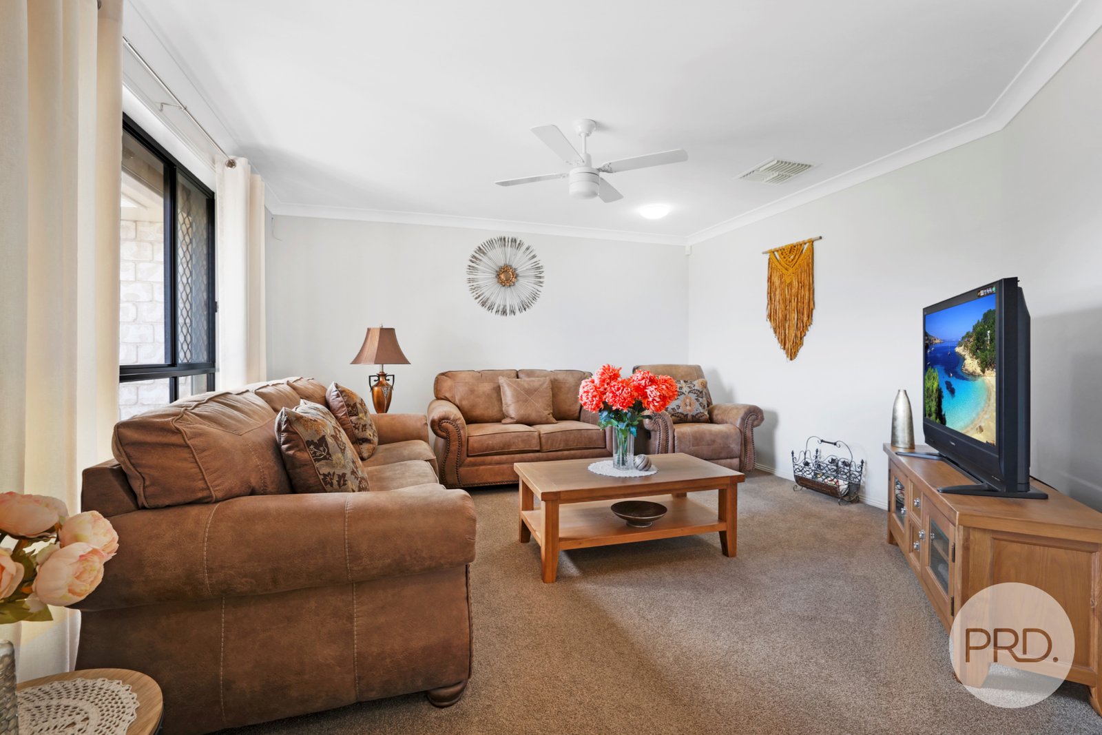 36 Gilbert Drive TAMWORTH 4