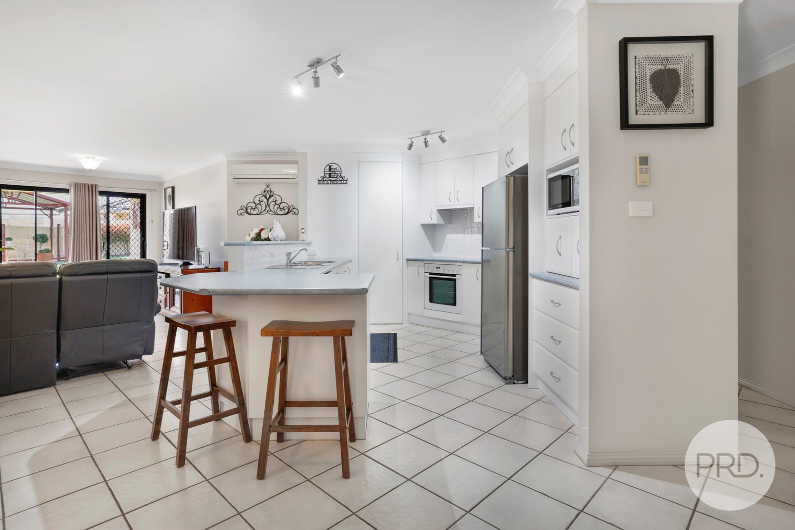 36 Gilbert Drive TAMWORTH 16