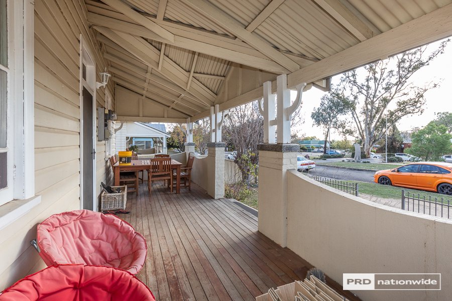 36 Gipps Street TAMWORTH 3