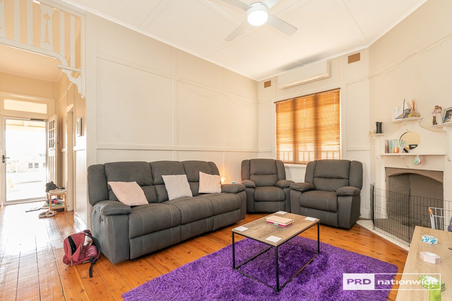 36 Gipps Street TAMWORTH 5