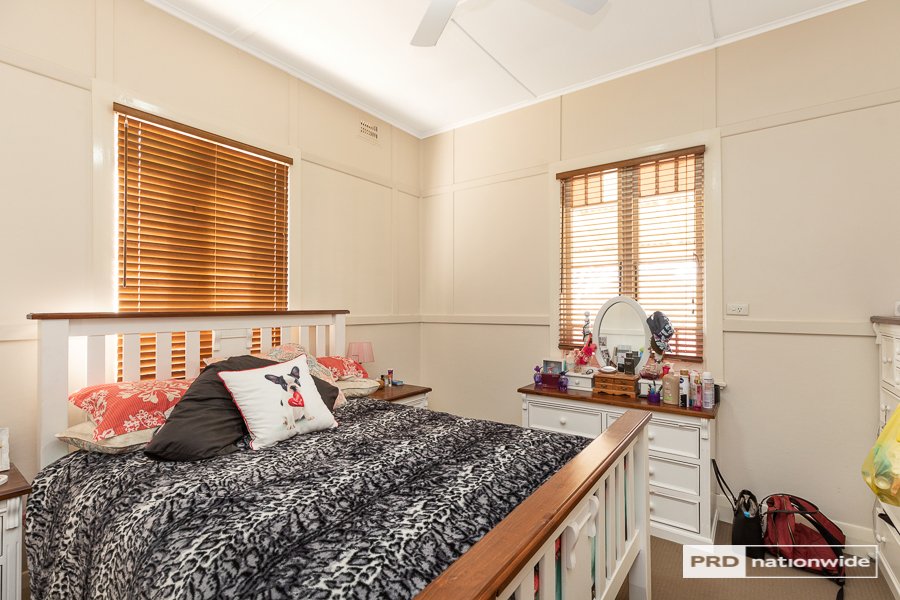 36 Gipps Street TAMWORTH 12