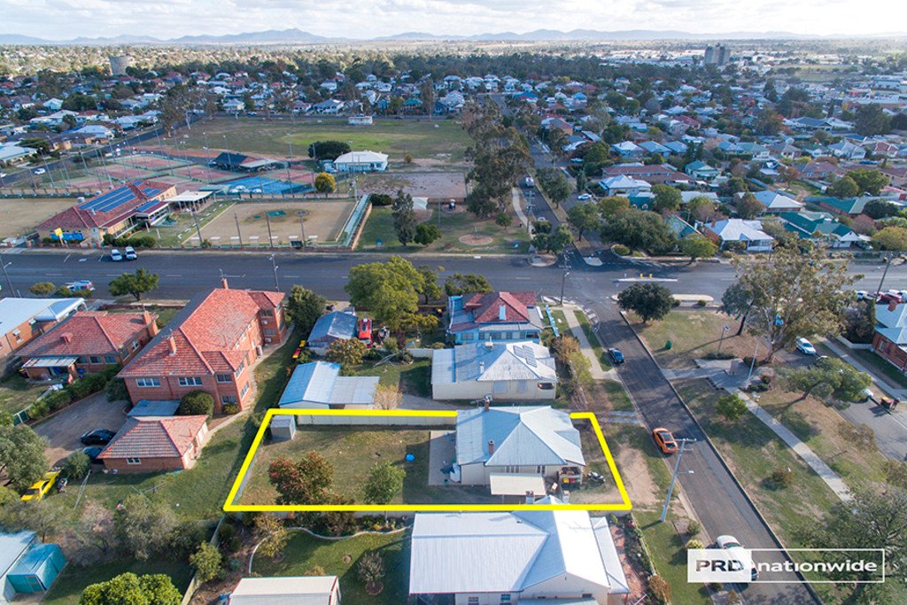 36 Gipps Street TAMWORTH 21