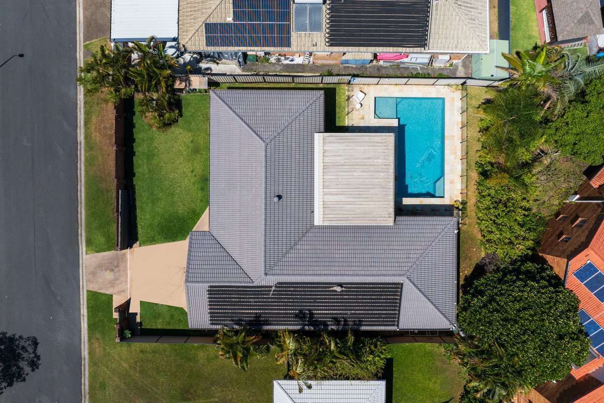 36 Grebe Place Burleigh Waters 4