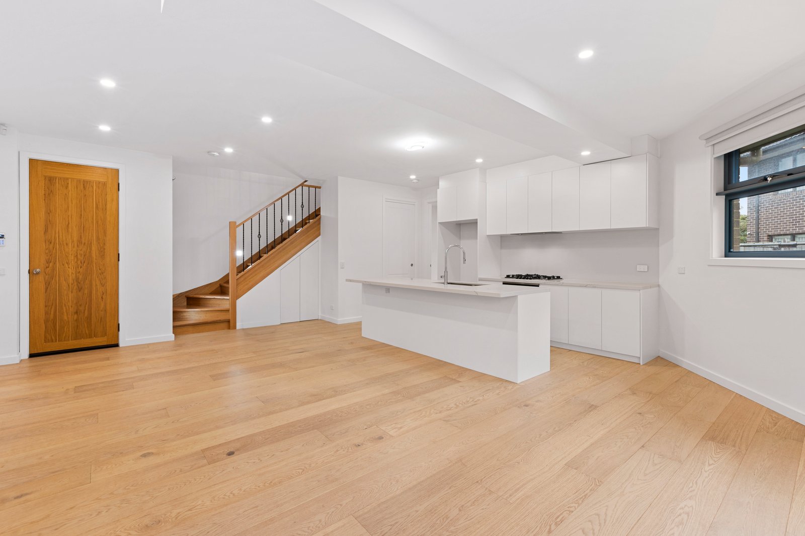 Gallery: 3/6 Grevillia Court