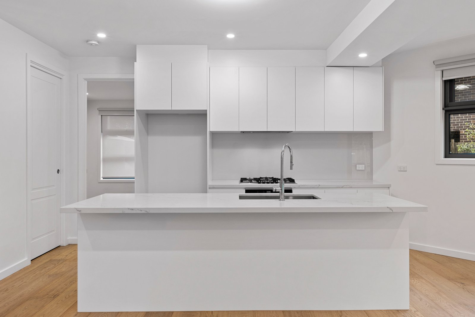 Gallery: 3/6 Grevillia Court