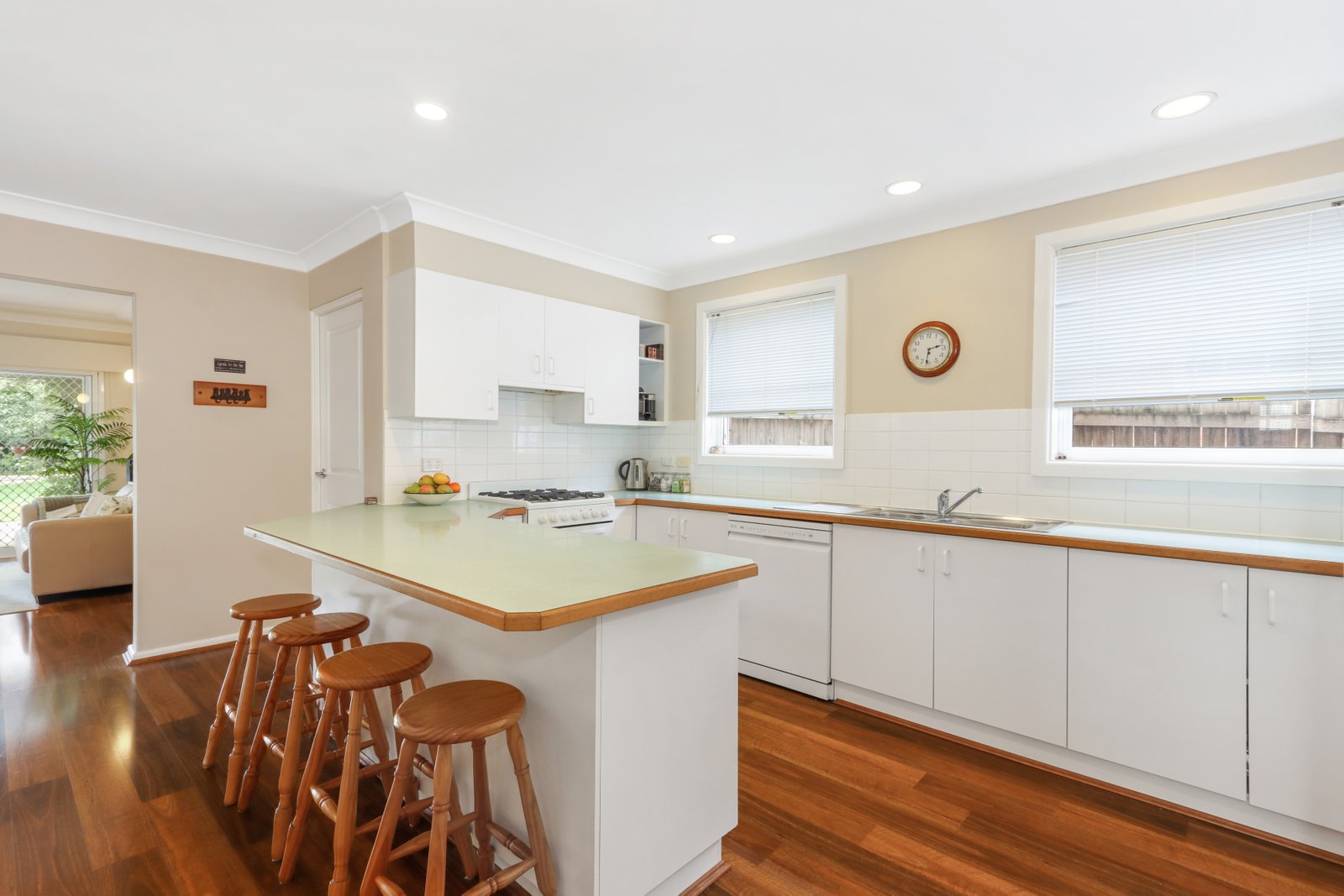 36 Grove Avenue PENSHURST 11