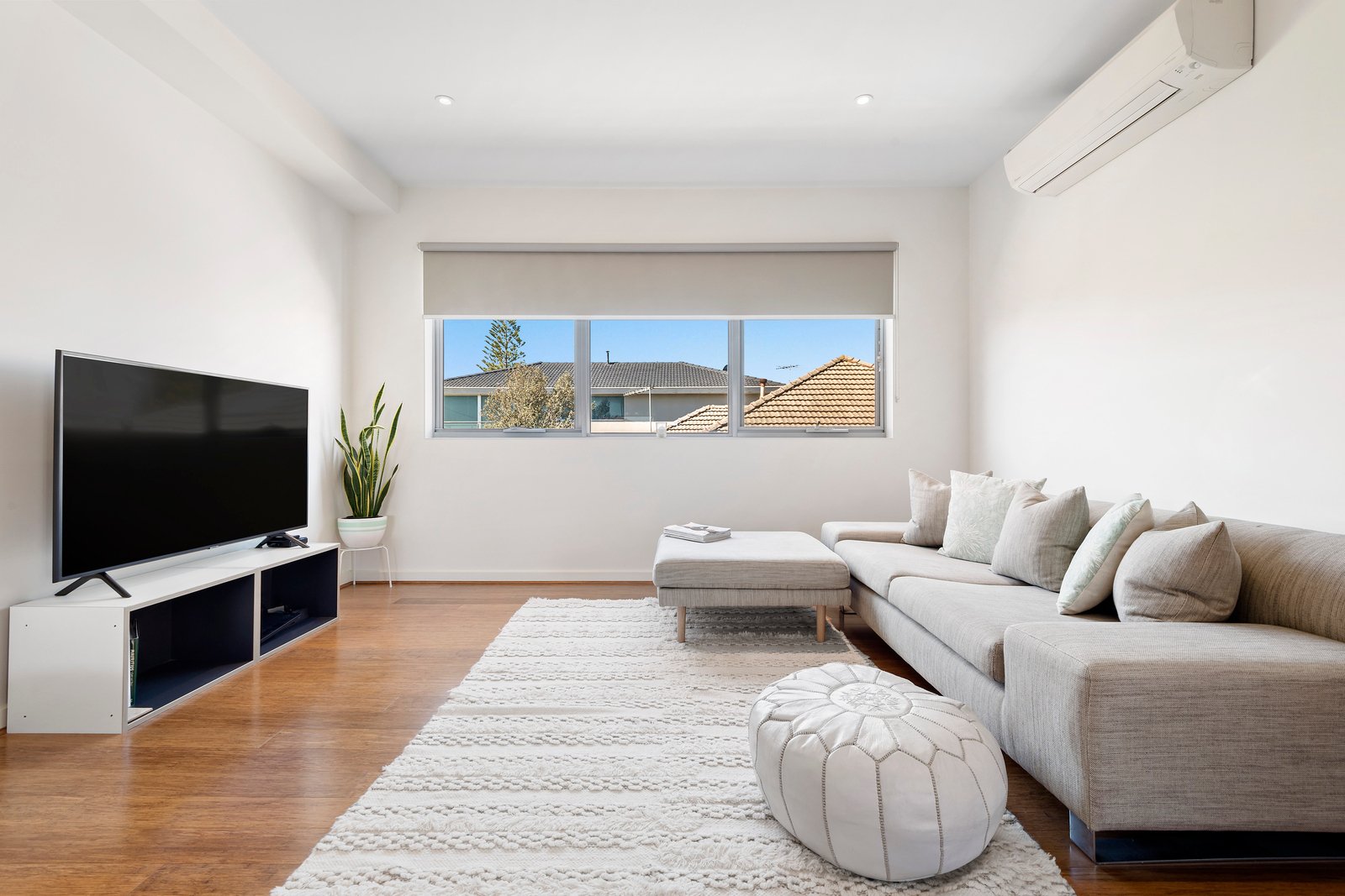 Gallery: 3/6 Harding Avenue