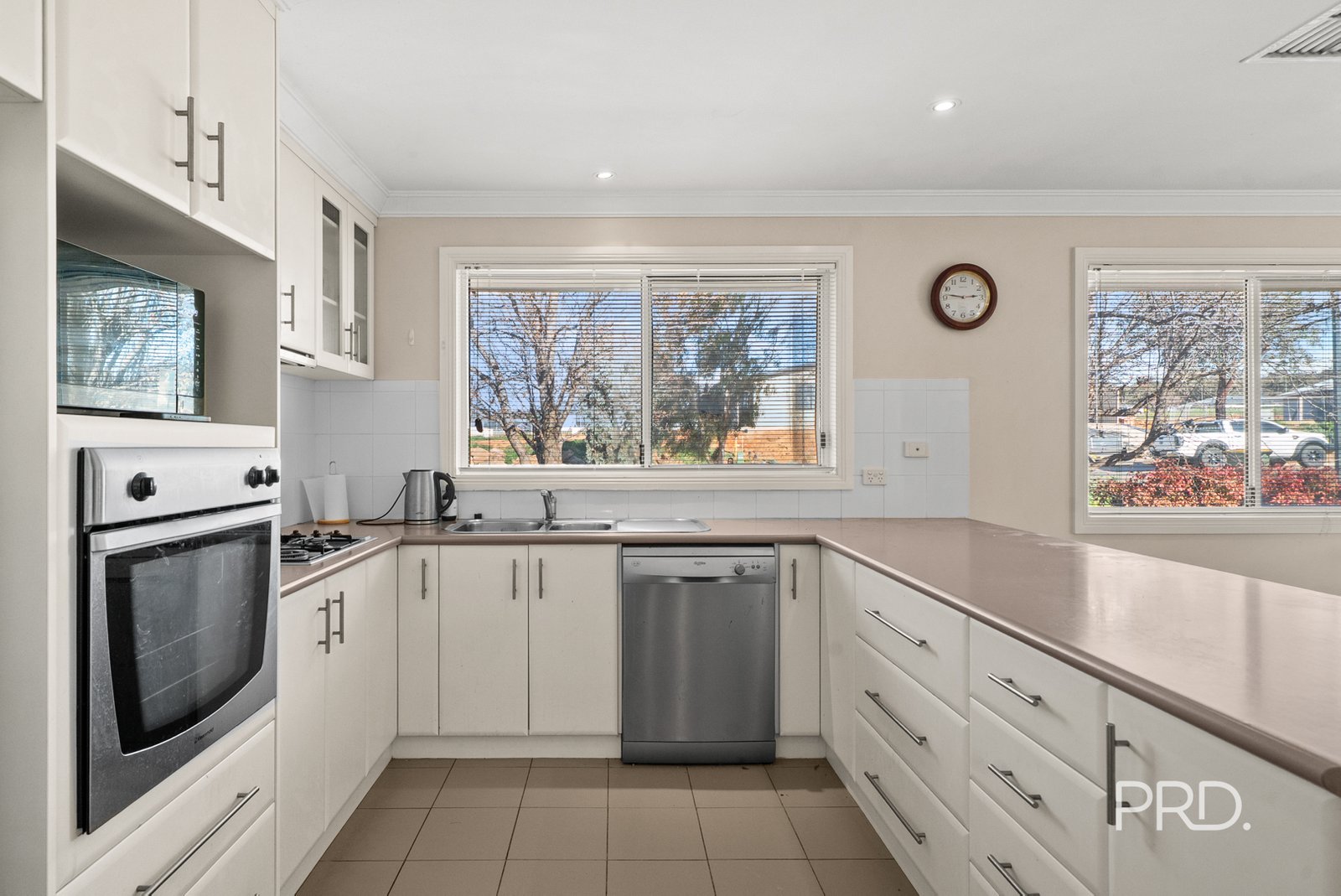 36 Hargrave Avenue LLOYD 2