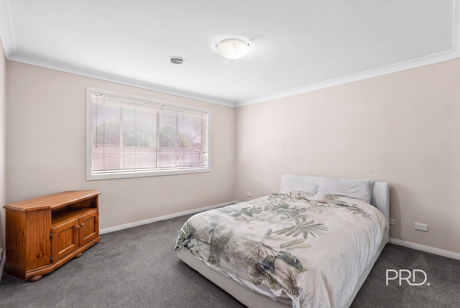 36 Hargrave Avenue LLOYD 11