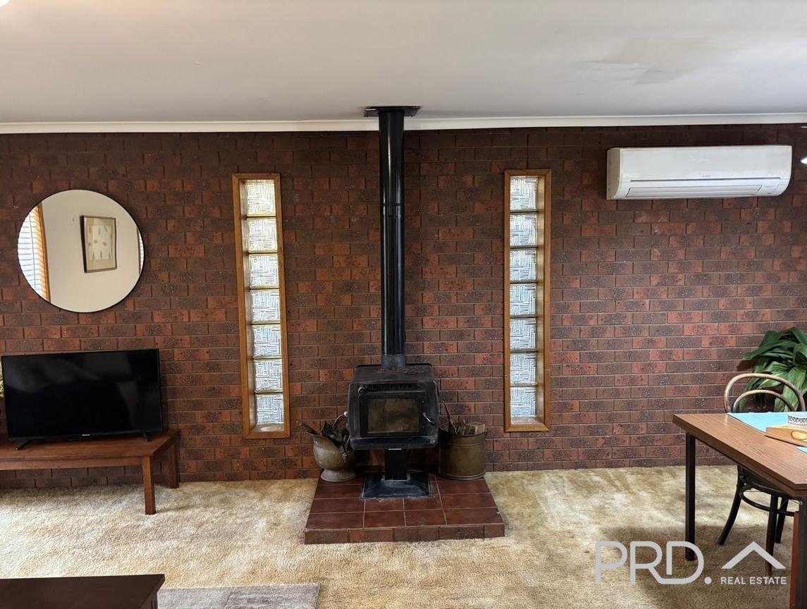 36 Helena Street WENTWORTH 3