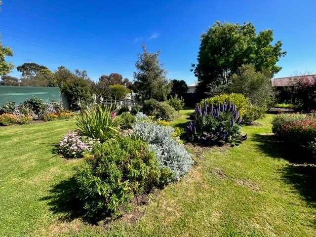 36 High Street LISMORE 17