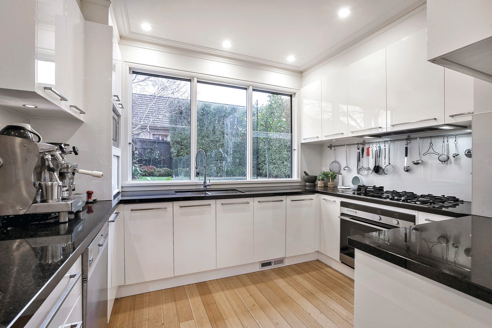 36 Highfield Road, Canterbury, VIC