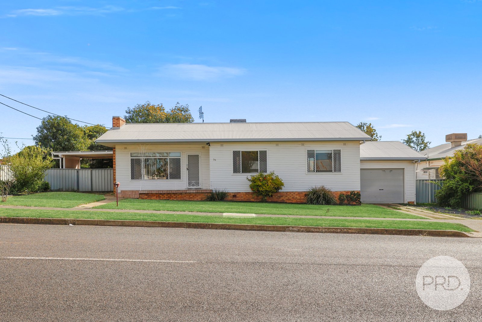 36 Hillvue Road TAMWORTH 1