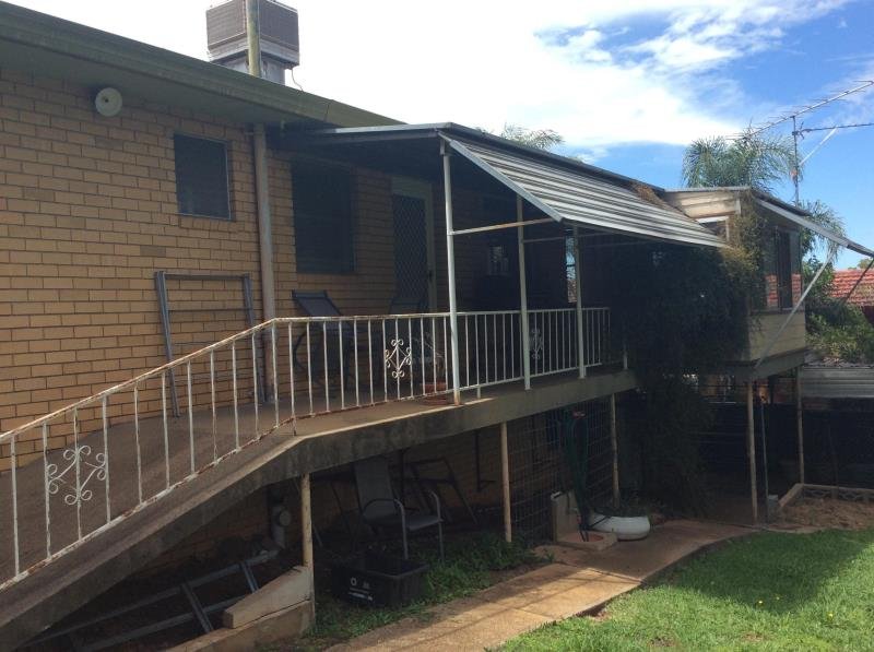 36 Hyman Street TAMWORTH 9
