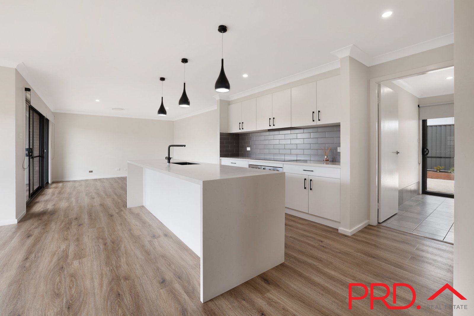 36 Ibis Street TAMWORTH 10