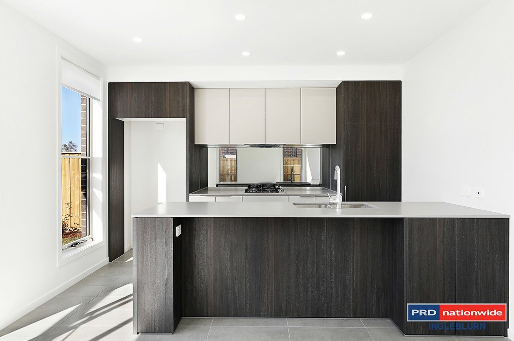 36 Indigo Crescent DENHAM COURT 3