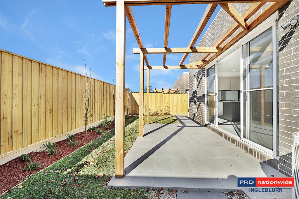 36 Indigo Crescent DENHAM COURT 7