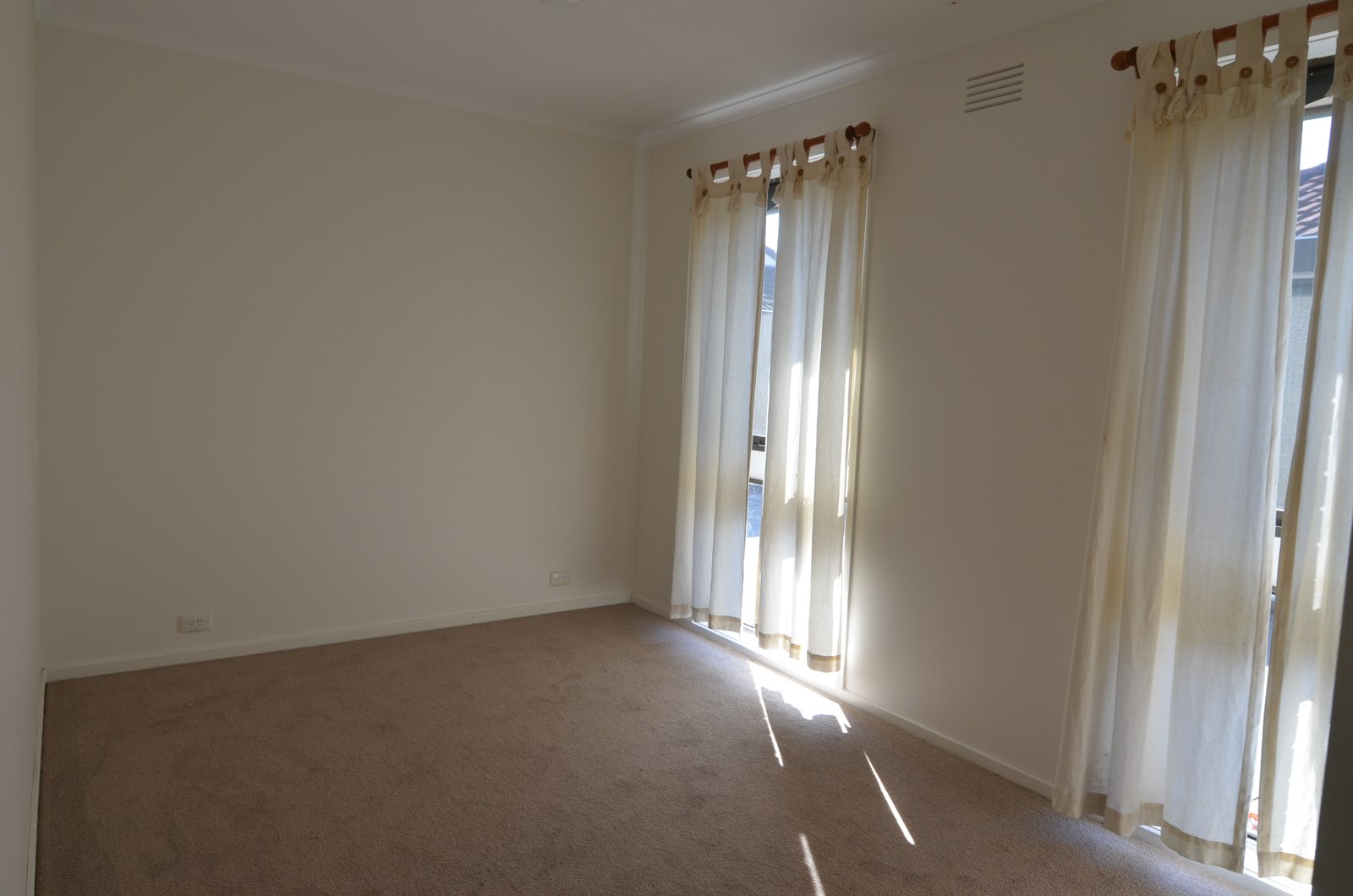 Gallery: 3/6 Isabella Street