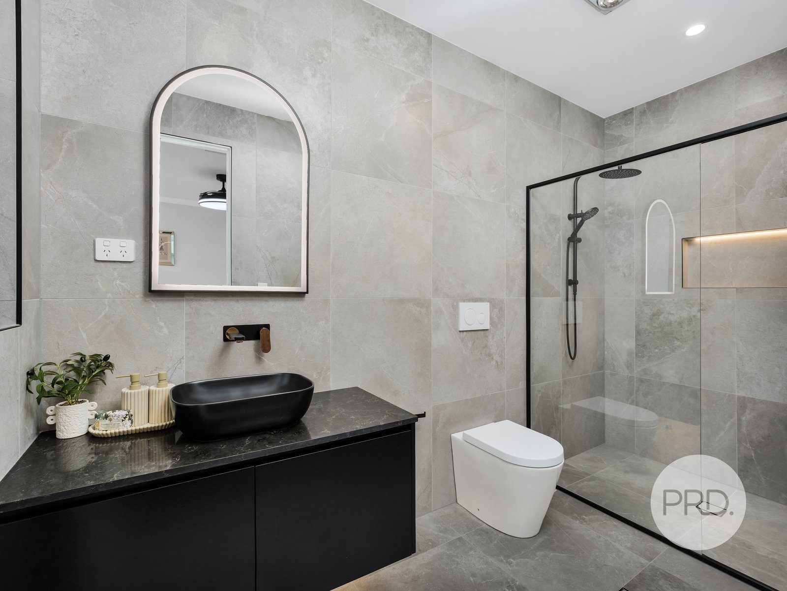 36 Kensell Street AUSTRAL 18