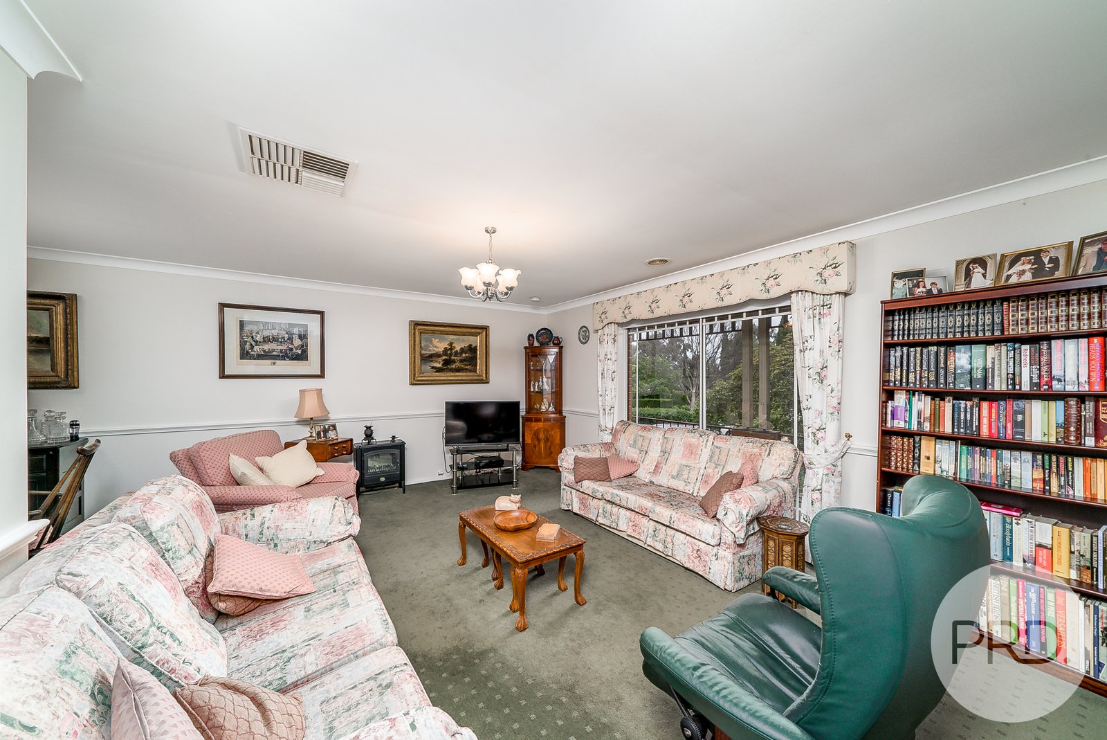 36 Kimberley Drive TATTON 7